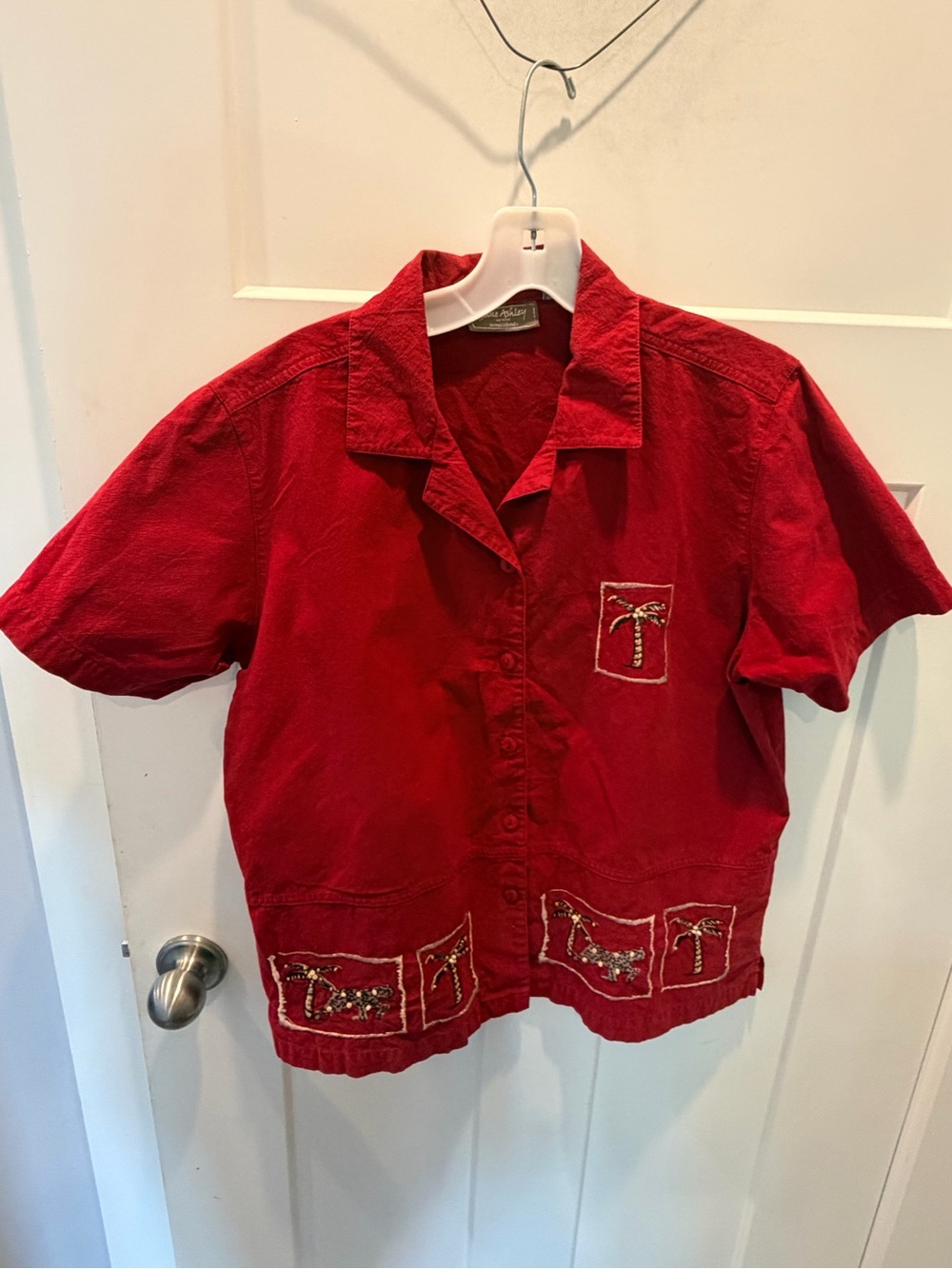 Jane Ashley Petite Red Tropical Embroidered Button Front Shirt PL Palm Tree Beac
